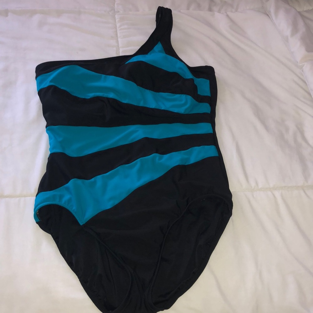 One piece bathing suit